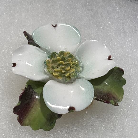 Staffordshire Dogwood Flower Brooch Circa 60s Cara China English Handcrafted VTG - Picture 2 of 8
